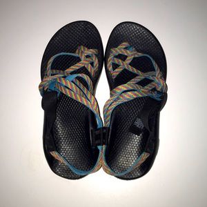 Chaco ZX / 2 rainbow blue and black sandals